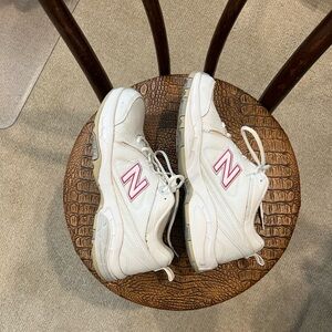 New Balance Women’s Cross Training White/Pink 608v3   Size 11 B